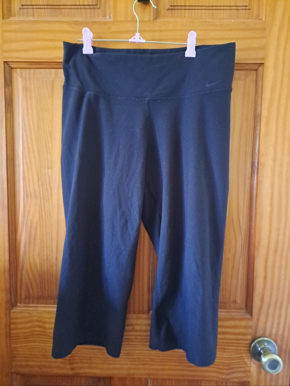 Nike Black Cropped Athletic Pants